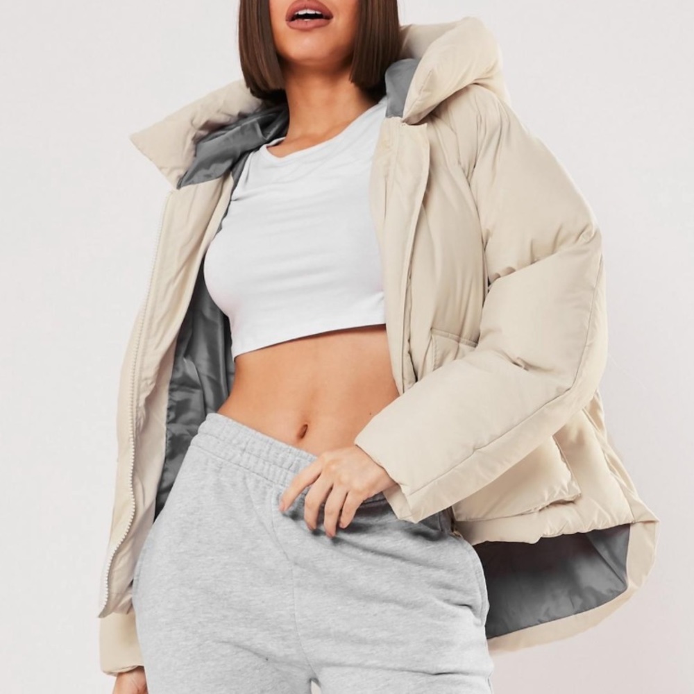 MISSGUIDED Nude Oversized Hooded Puffer Jacket - Picture 2 of 7